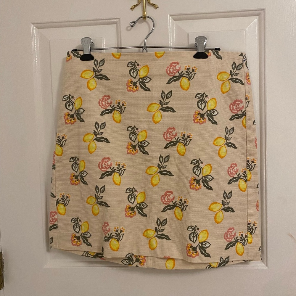 LOFT Lemon Textured Mini Skirt Size 10